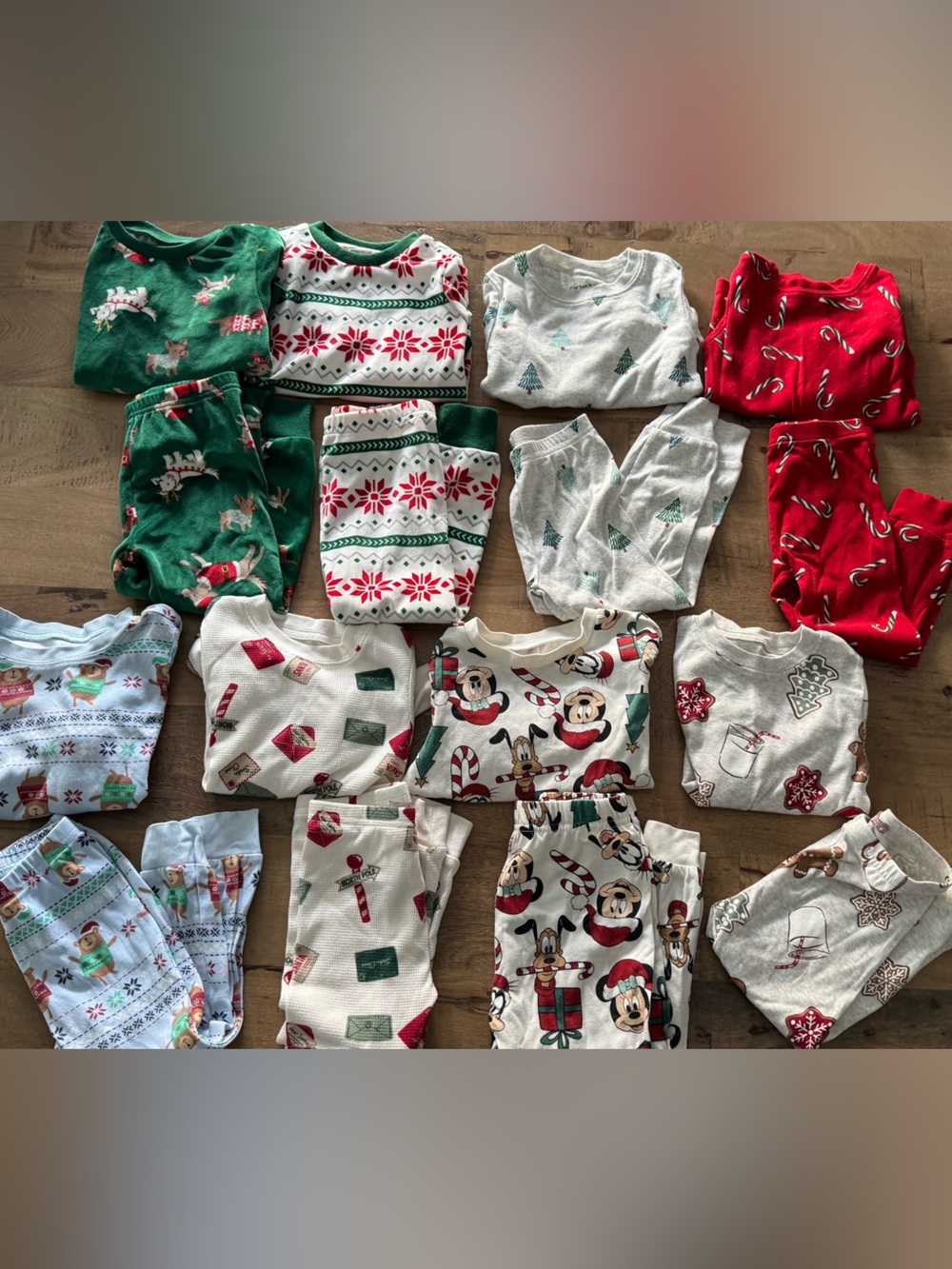 Bundle Kids Holiday Christmas Pyjama Set Carter's Disney sz 2 unisex